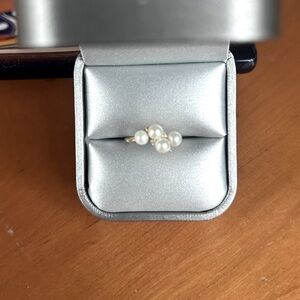 14KY Pearl and Diamond Accent Cluster Ring. Gold band.